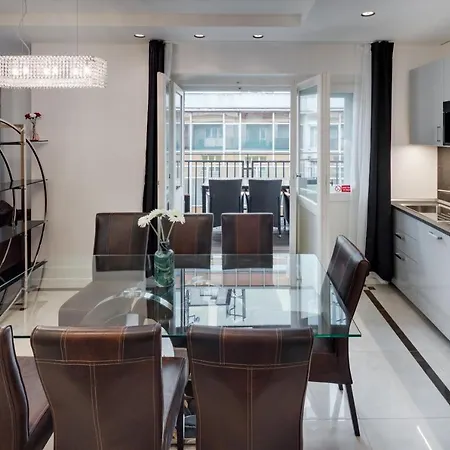 39 Dlouha Old Town Apartman *